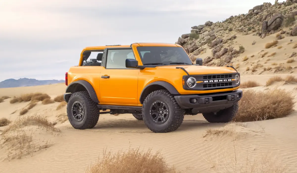 Ford - Bronco Big Bend 2Dr - Best Car Rentals - Best Preowned Car - Exclusive Concierge Club.webp